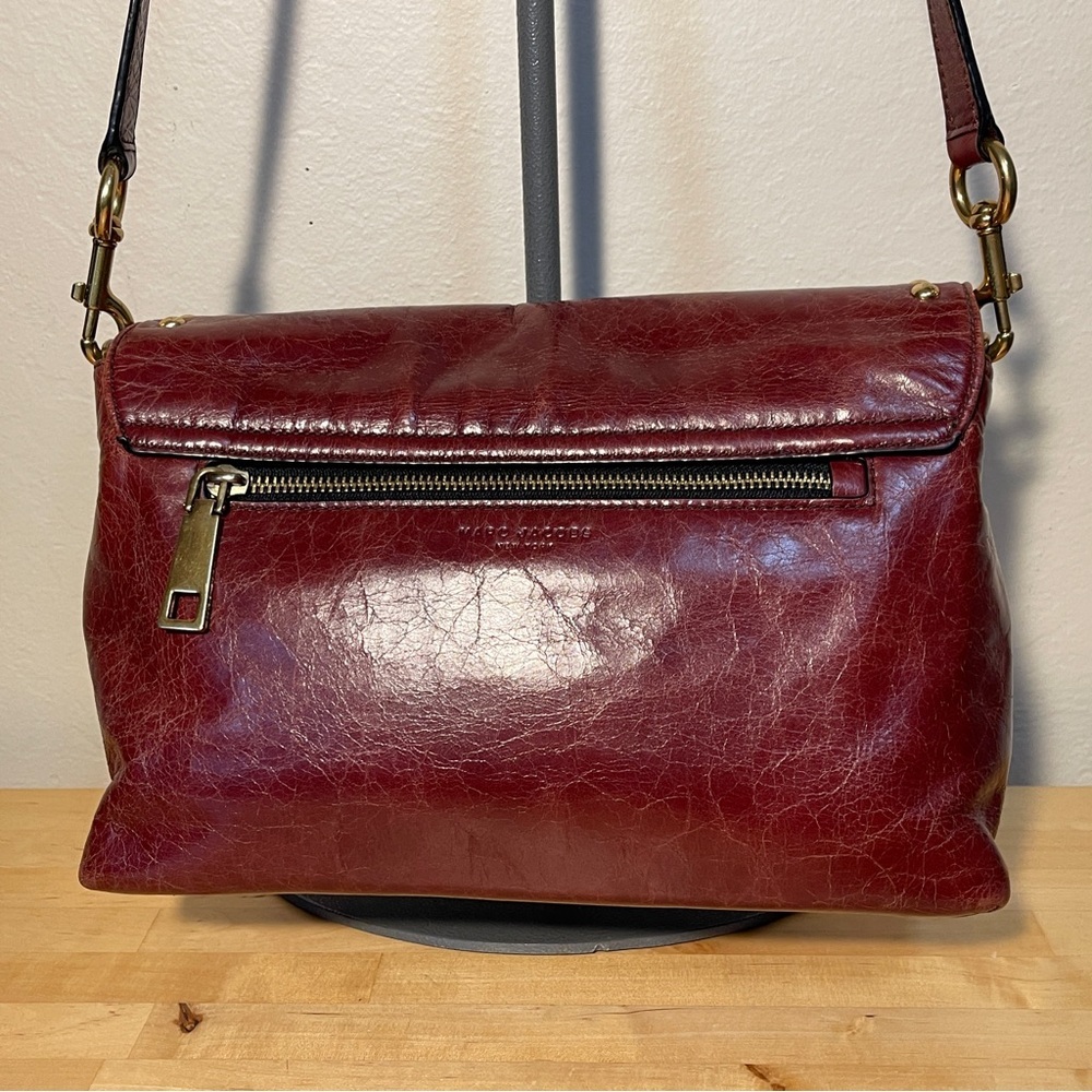 The Marc Jacobs Red Leather Studded Envelope Crossbody Bag - Picture 4 of 15